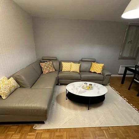 Appartement En Residence- กลีชี ภายนอก รูปภาพ