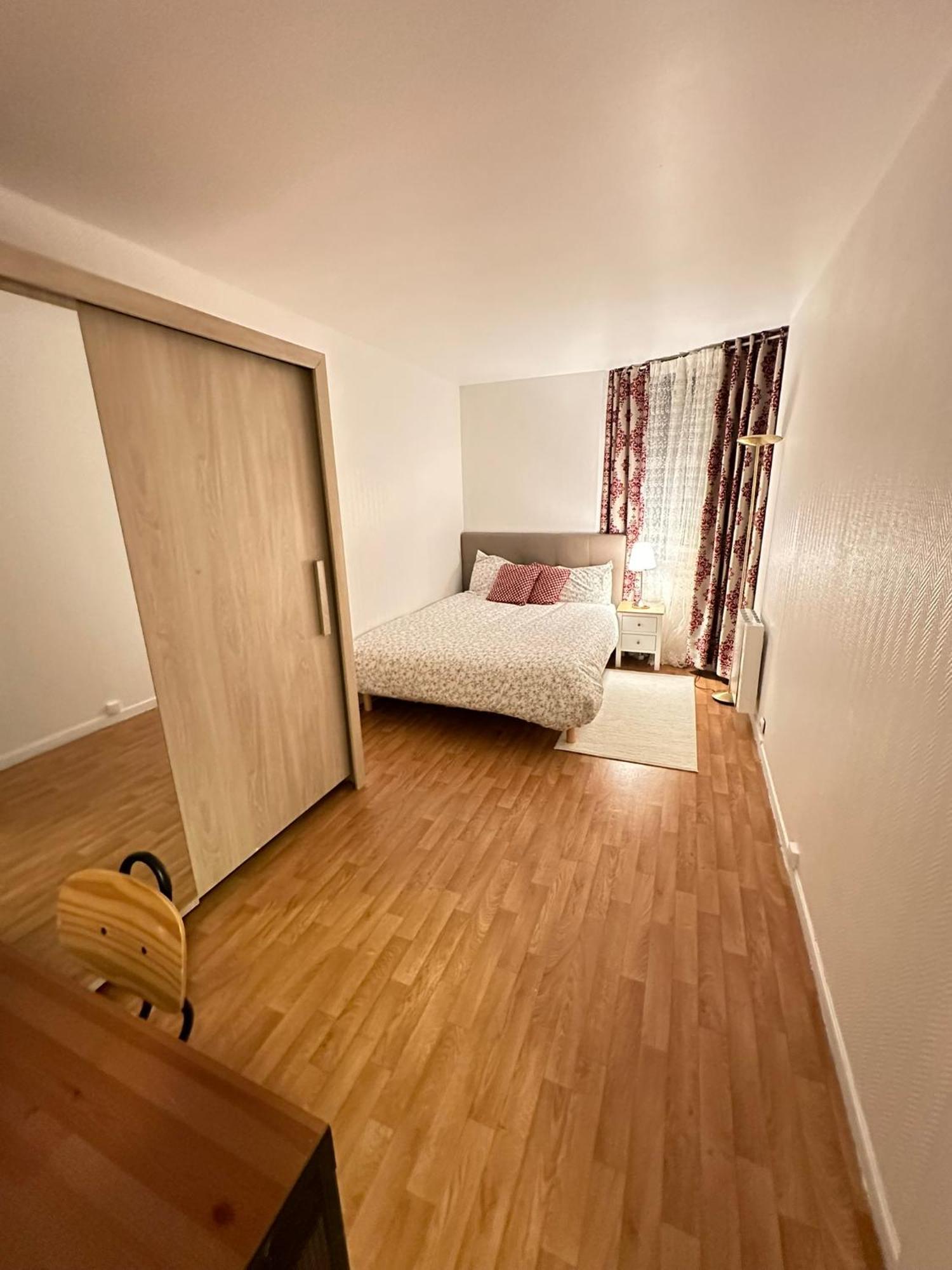 Appartement En Residence- กลีชี ภายนอก รูปภาพ