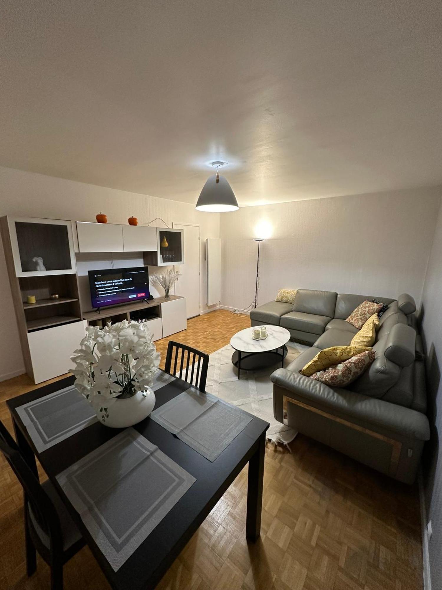 Appartement En Residence- กลีชี ภายนอก รูปภาพ