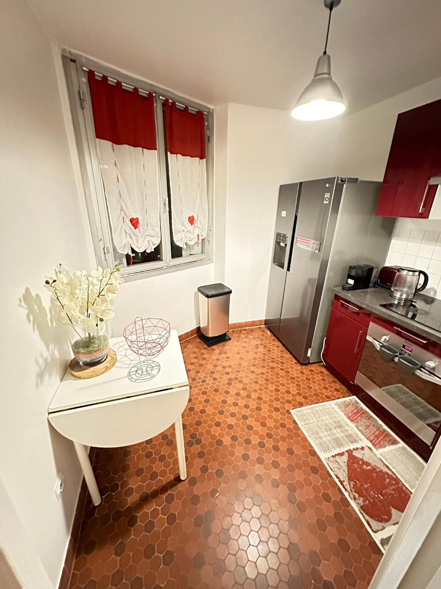 Appartement En Residence- กลีชี ภายนอก รูปภาพ